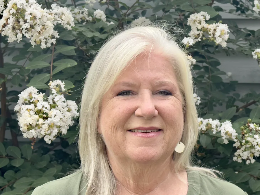 Donna Lund, Treasurer